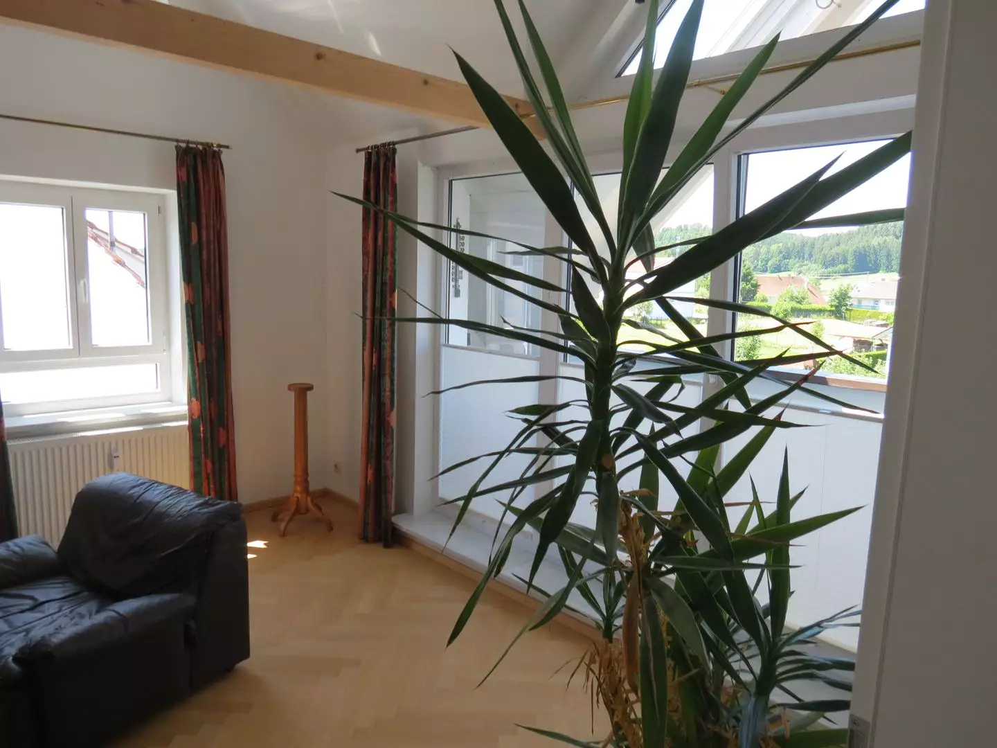 Renovierte Dachgeschoßwohnung in Aletshausen